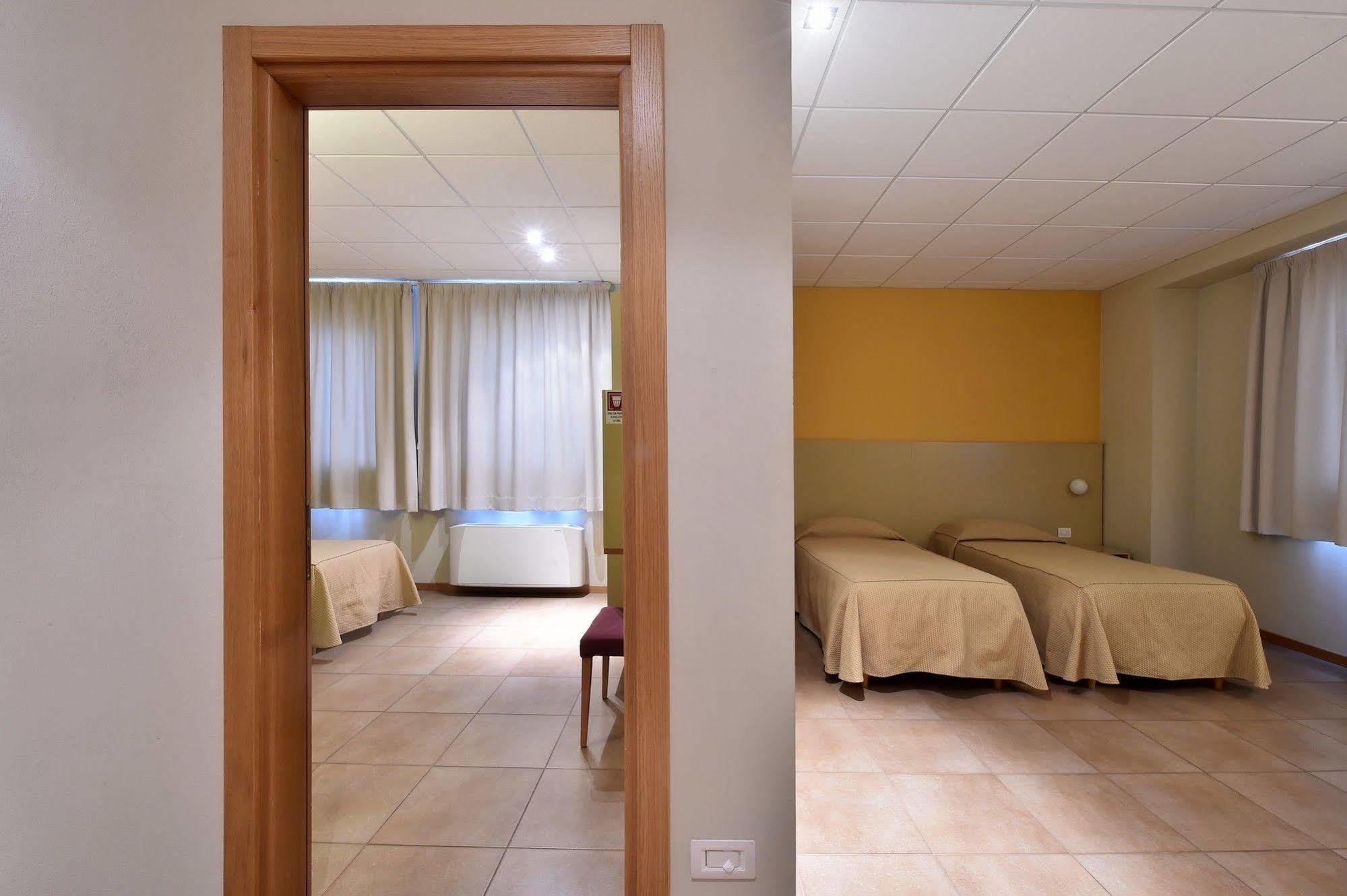 Tati Hotel Lugo  Exterior foto